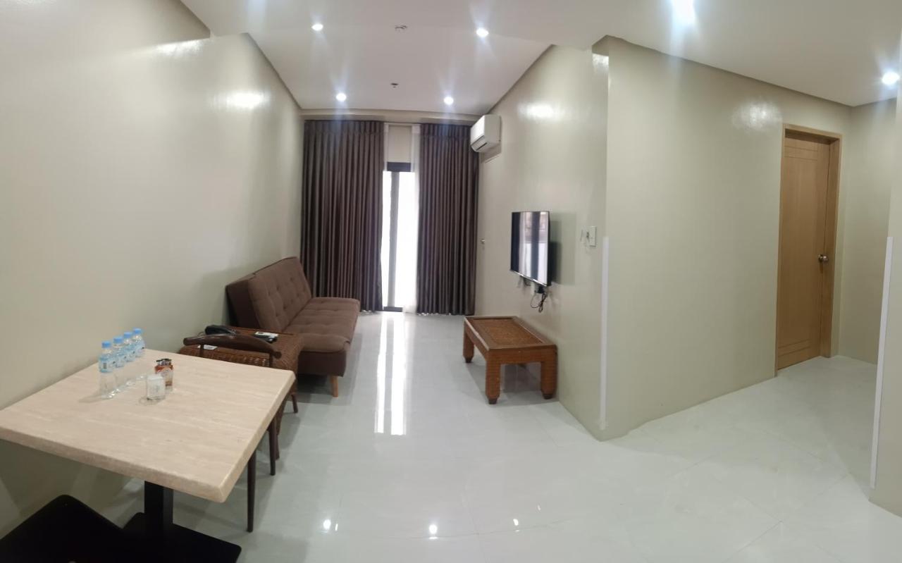 Cebu Family Suites Powered By Cocotel Exterior photo